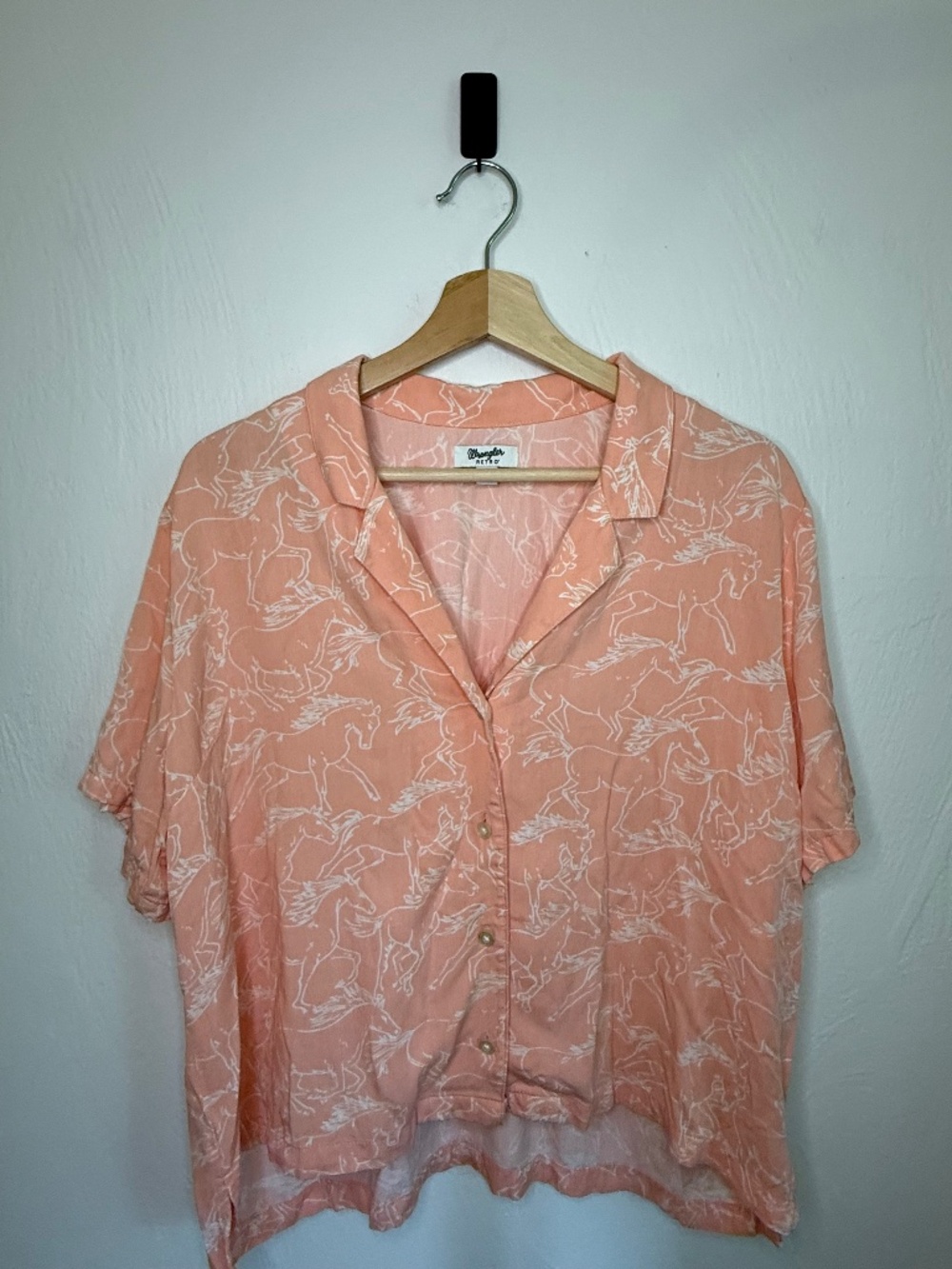 Wrangler Retro Peach Wild Horses Button Down Short Sleeve